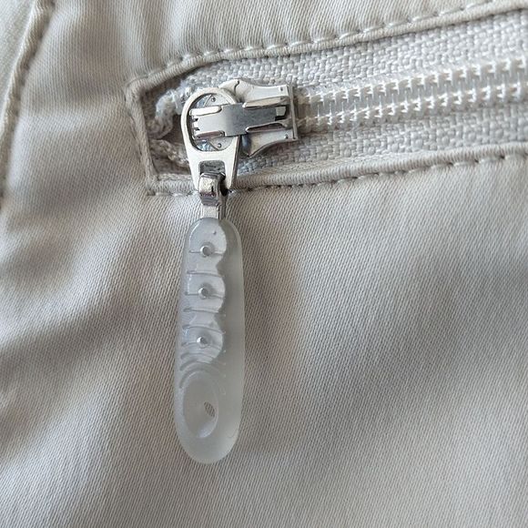 Nike Dry Fit Cream Cropped Drawstring Bottom Pants - Picture 8 of 16